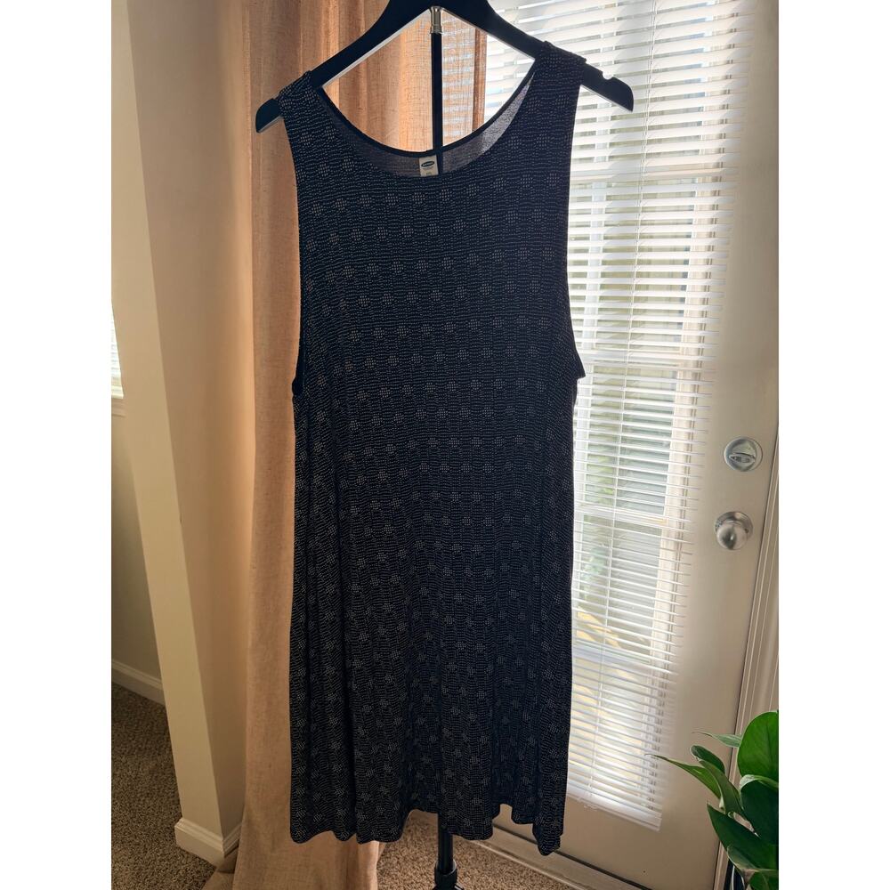 3 for $9 Old Navy Stretch Dress XXL EUC Black dots